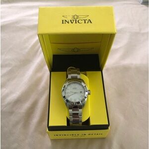 BRAND NEW women’s watch